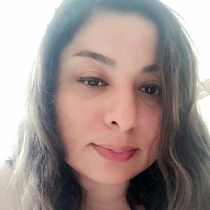 Meet your Posher, Bita